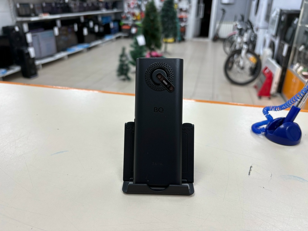 Мобильный телефон BQ 1858