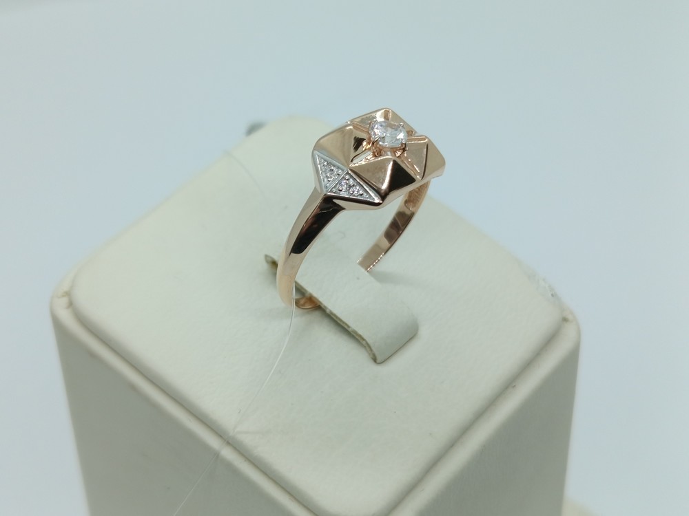 КОЛЬЦО С КАМНЯМИ (Au 585)