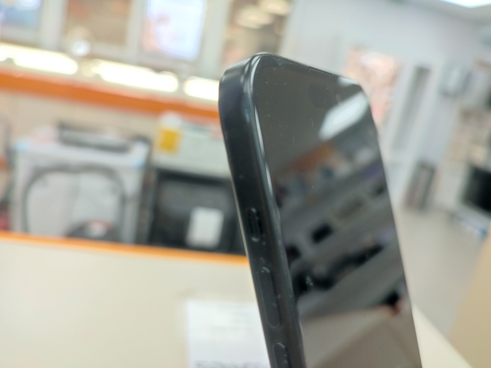 Смартфон Apple Iphone 15 128Gb