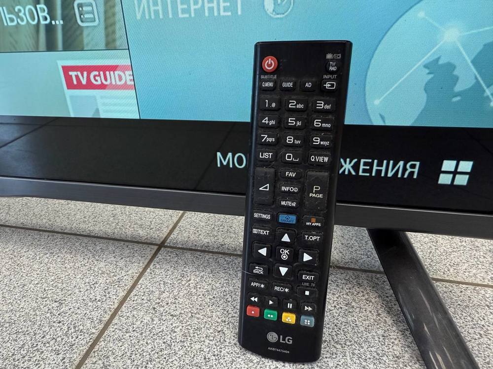 LED Телевизор LG 32LF580V