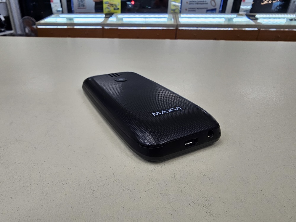 Мобильный телефон Maxvi B110