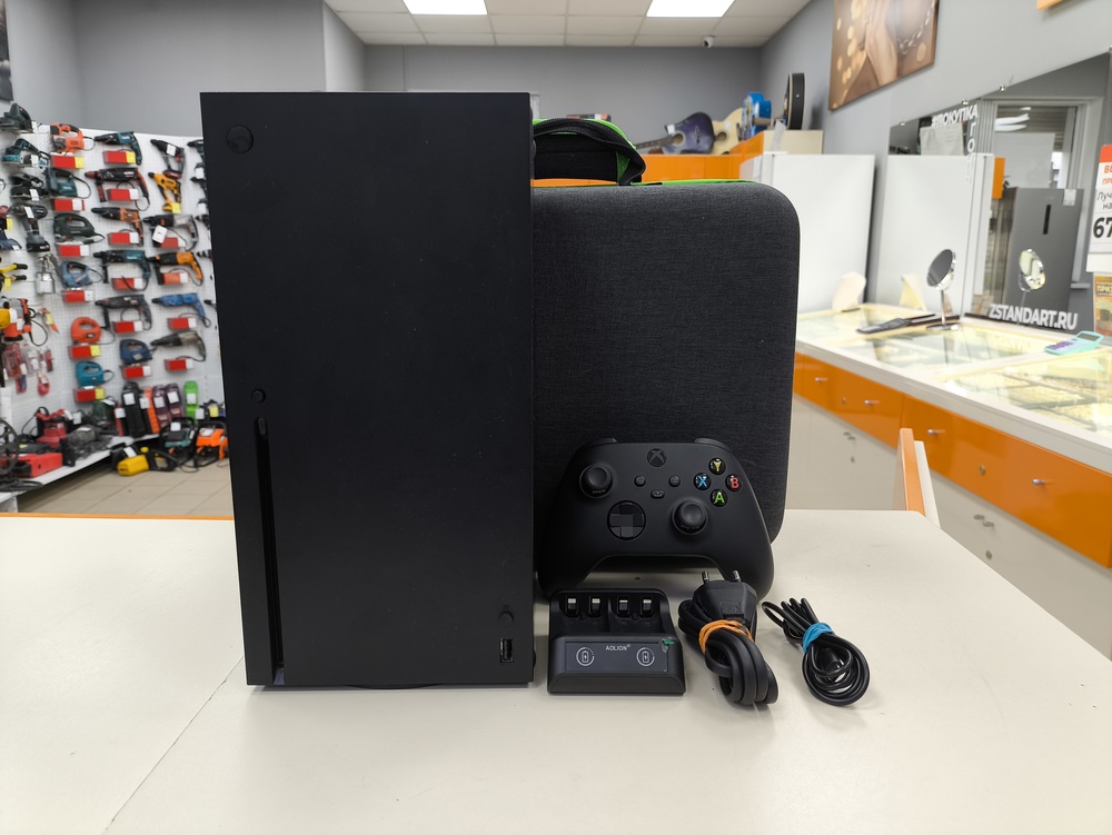 Игровая приставка Xbox Series X 1Tb