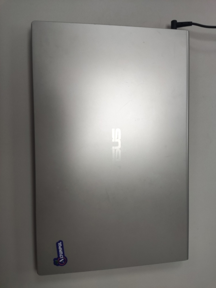Ноутбук ASUS; CPU 6850,  Intel(R) Graphics, 4 Гб, 120 Гб, Нет