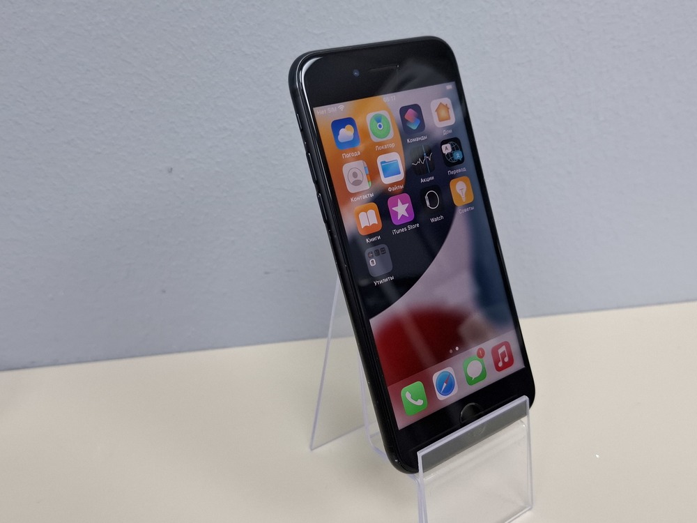 Смартфон Apple iPhone 7 32Gb