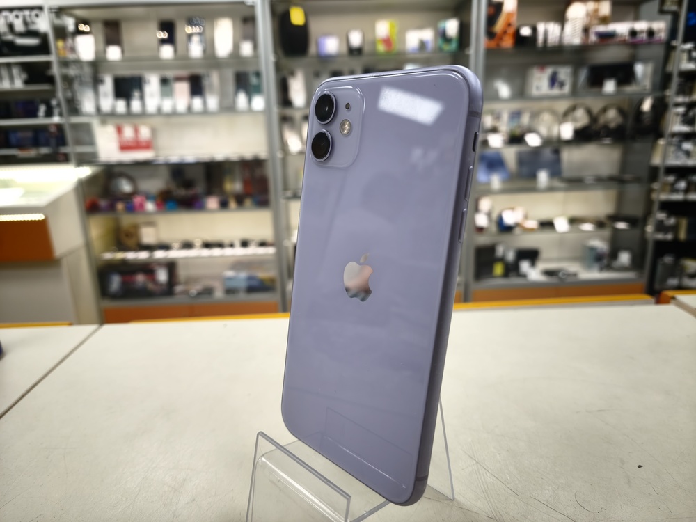 Смартфон Apple iPhone 11 64Gb