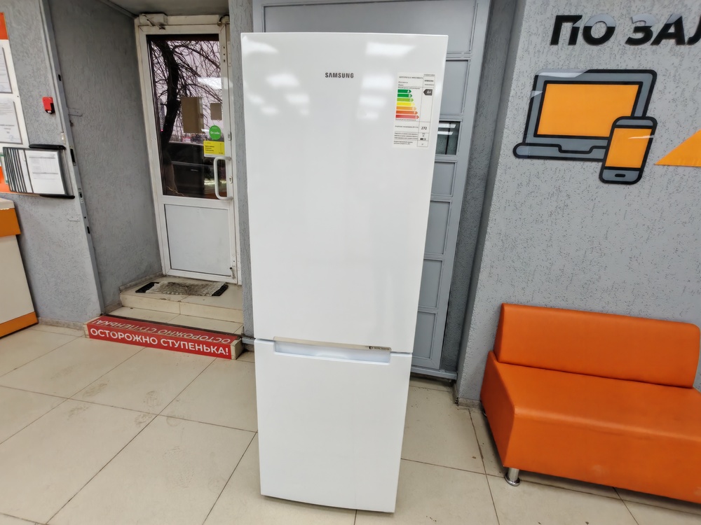 Холодильник Samsung RB30A30N0WW