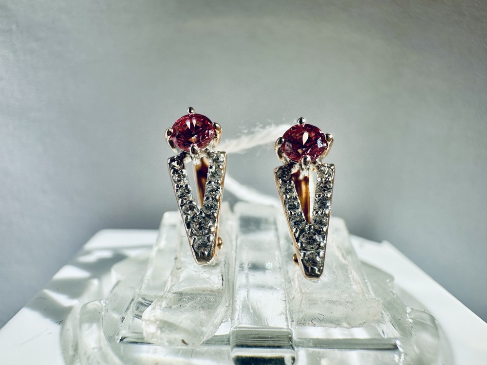 СКМИ585 СЕРЬГИ С КАМНЯМИ (Au 585)