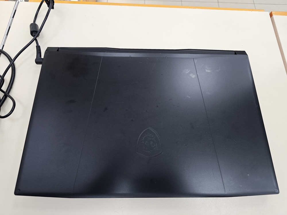 Ноутбук MSI Katana 17 B12U; Core I5-12450H, GeForce RTX 3050, 16 Гб, 512 GB, Нет