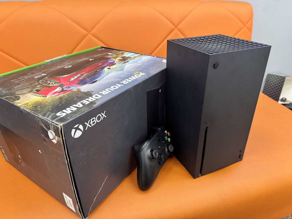 Игровая приставка Xbox Series X 1Tb