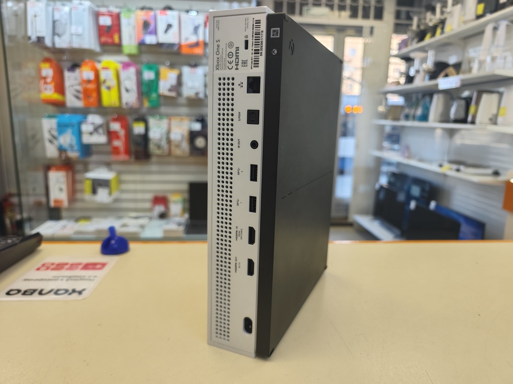 Игровая приставка Xbox One S 500Gb