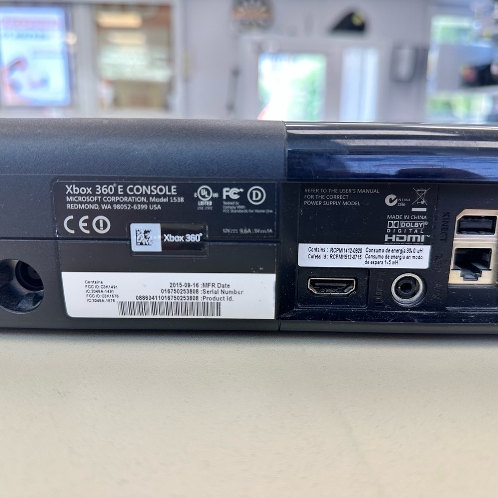 Игровая приставка Xbox 360 E
