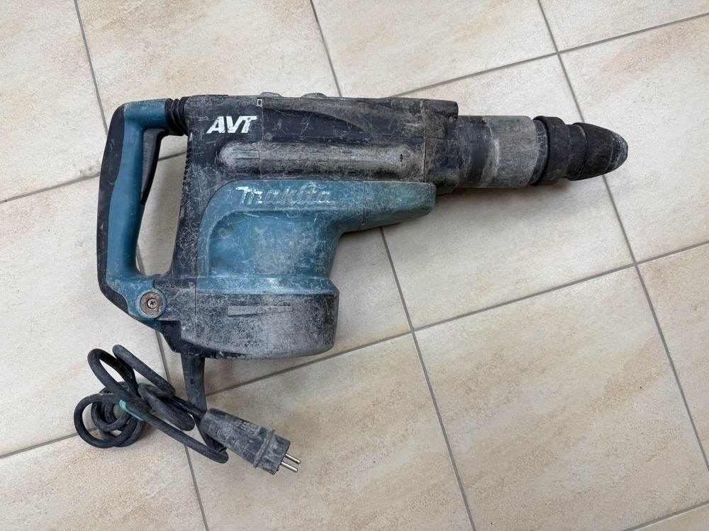 Отбойный молоток Makita HR5211C