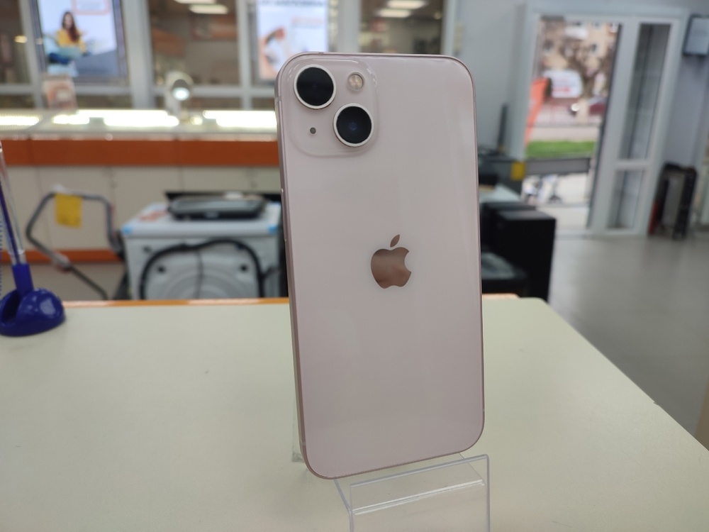 Смартфон Apple iPhone 13 256Gb