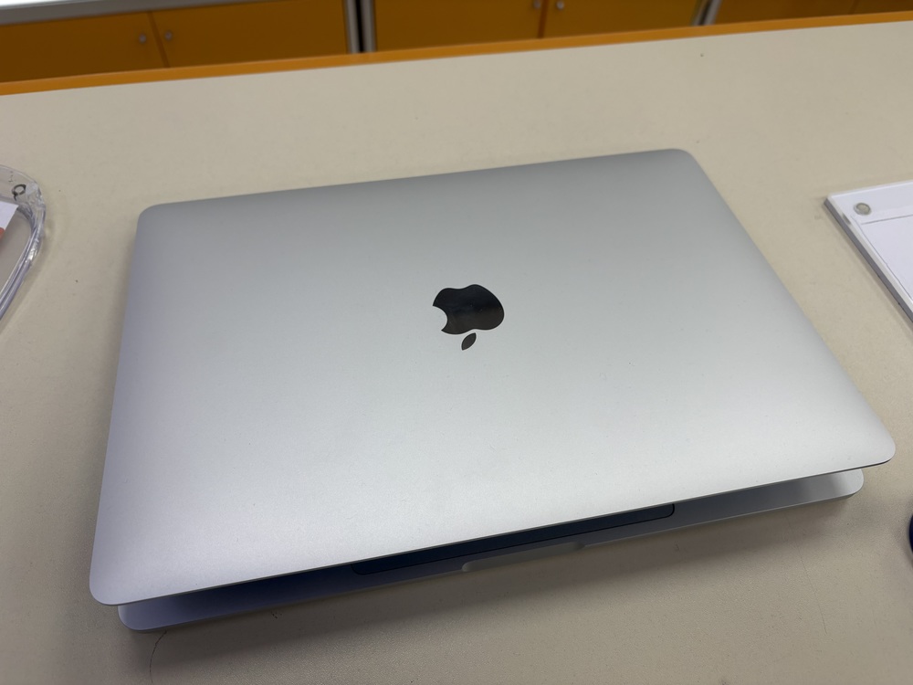 Ноутбук Apple MacBook Pro 13 дюймов, M1 A2338 (2020)