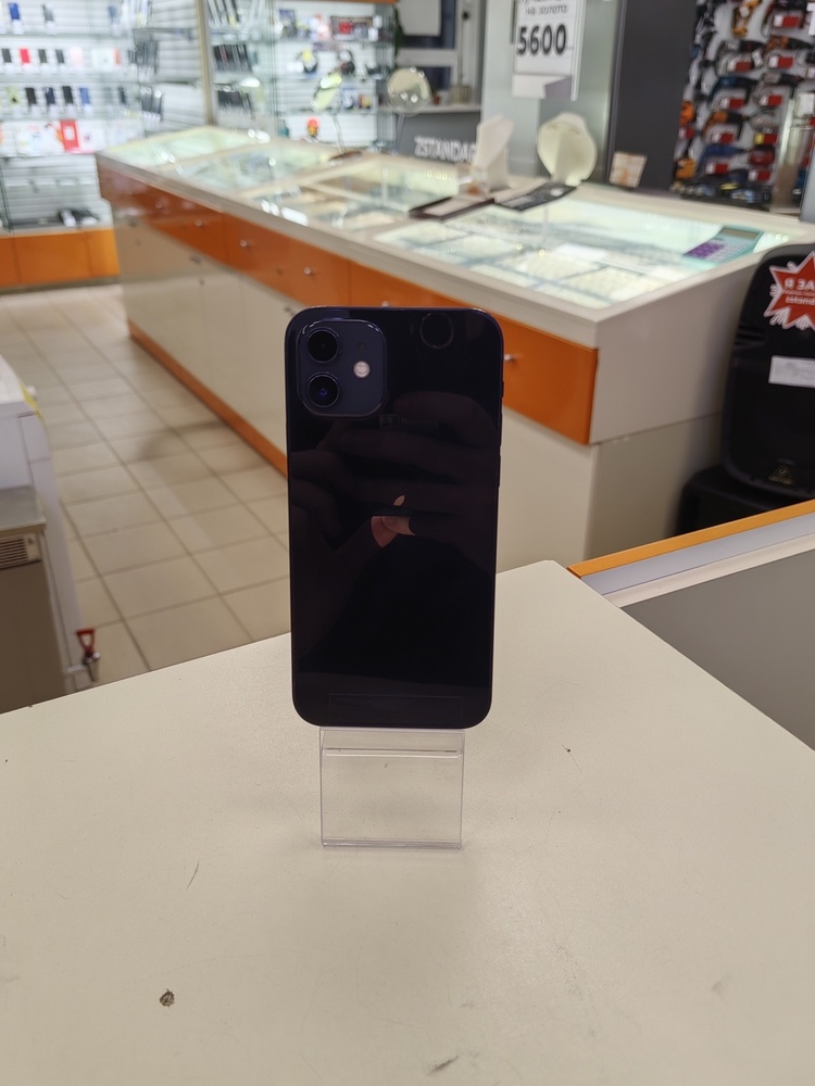 Смартфон Apple iPhone 12 64Gb