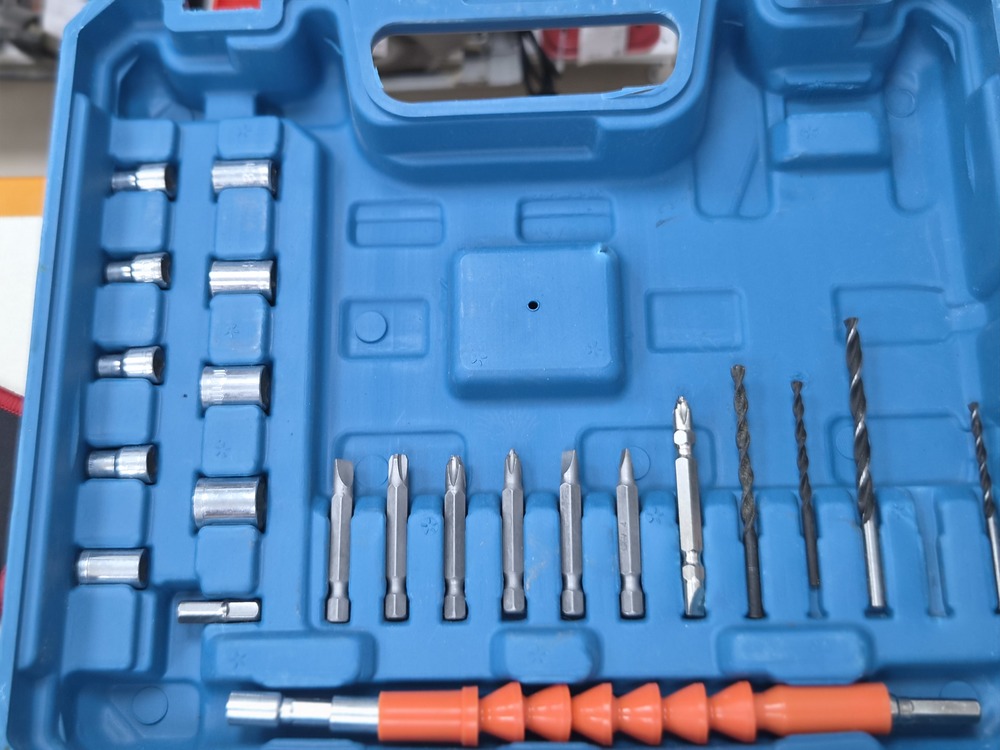 ДРЕЛЬ-ШУРУПОВЕРТ MAKITA 6413