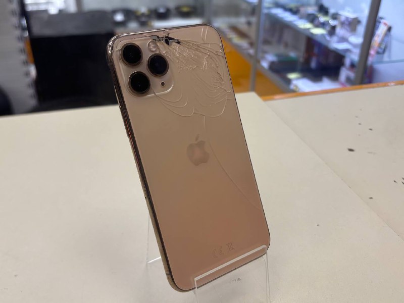 Смартфон Apple iPhone 11 Pro 64Gb