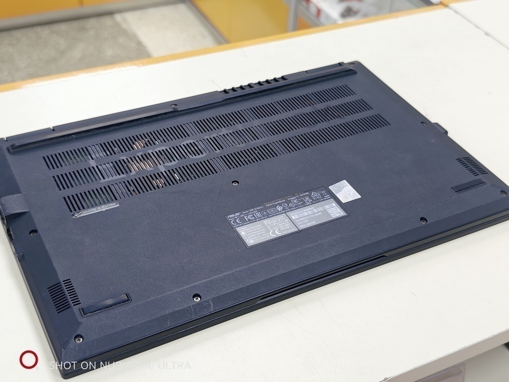 Ноутбук ASUS b1502cga; N100, Intel UHD Graphics, 4 Гб, 256 Гб, Нет