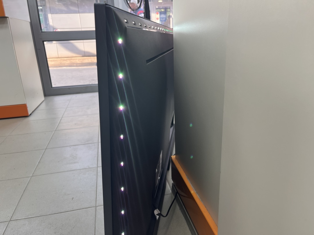 LED Телевизор Philips 50PUS8808/12