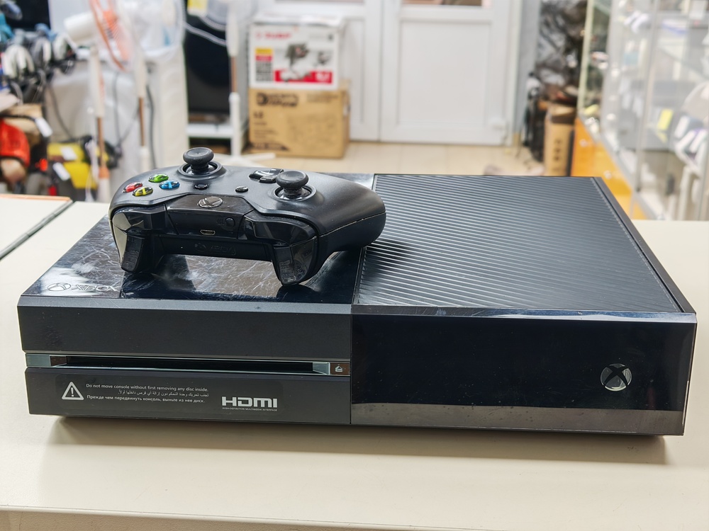 Игровая приставка Xbox One 500Gb