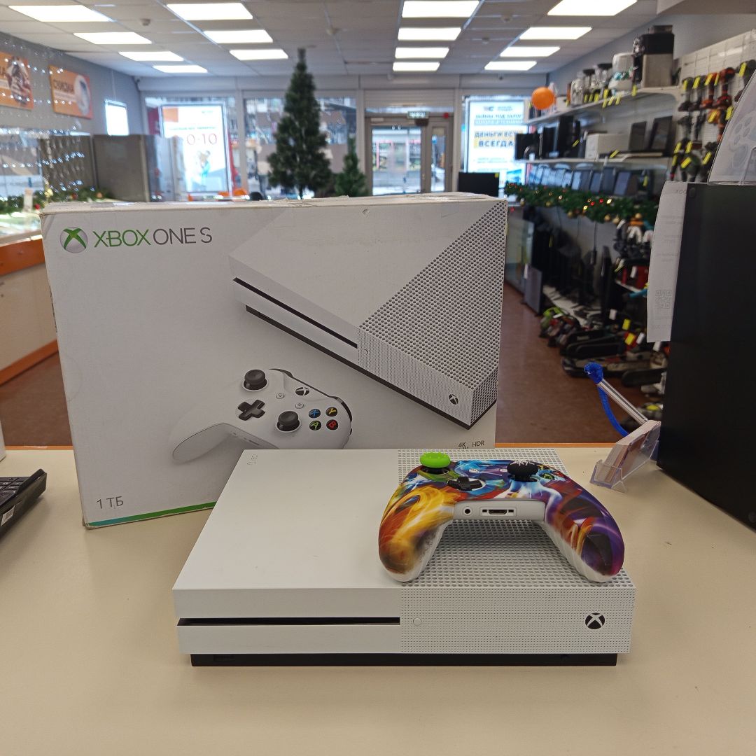 Игровая приставка Xbox One S 1TB