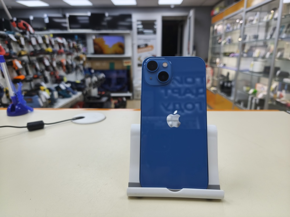 Смартфон Apple iPhone 13 128Gb