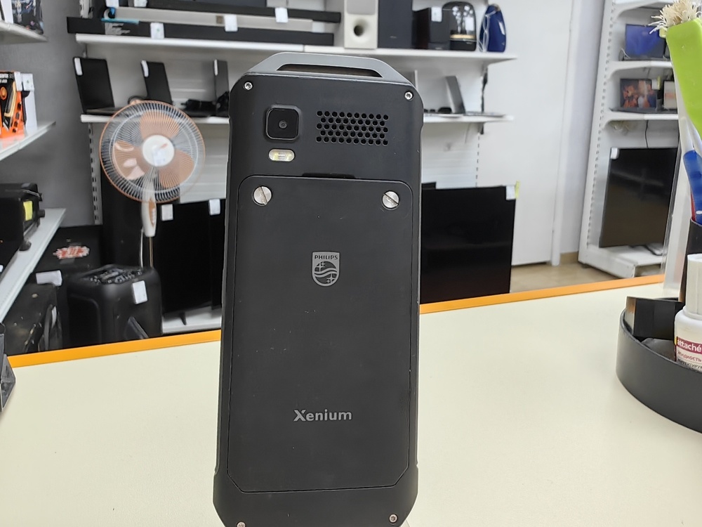 Мобильный телефон Philips E2317