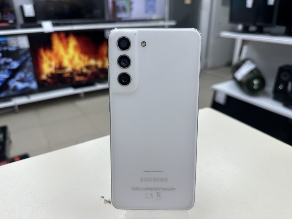 Смартфон Samsung Galaxy S21 FE 5G 8/128