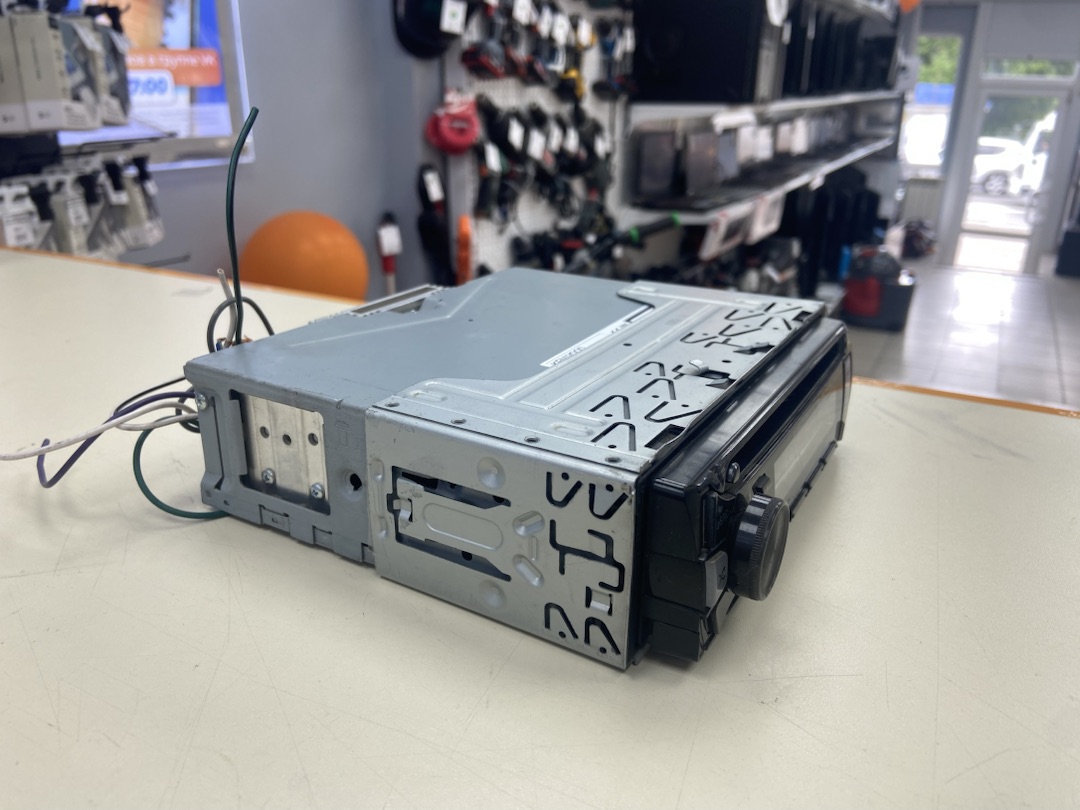 Автомагнитола Kenwood KDC-164UR