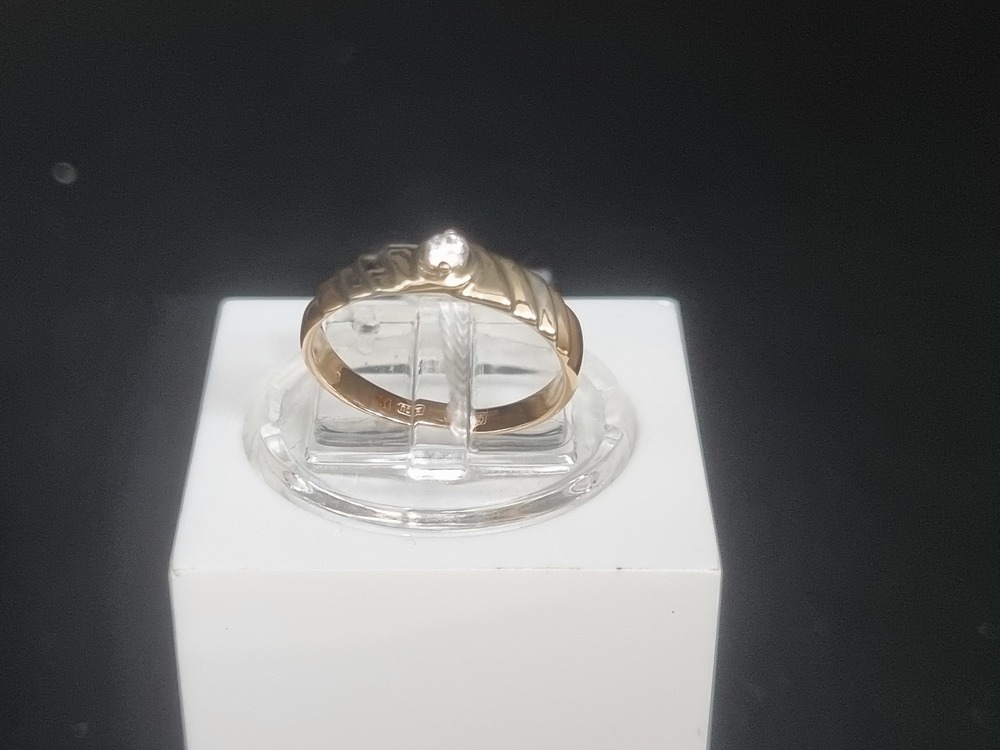 КОЛКМ585 КОЛЬЦО С КАМНЕМ (Au 585)