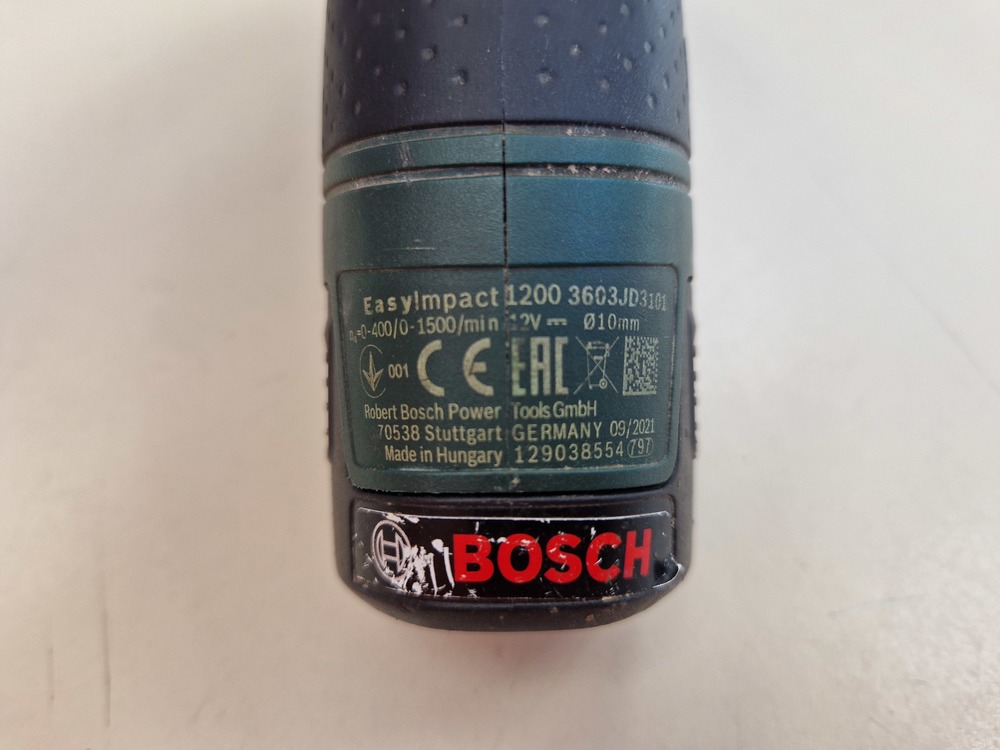 Шуруповерт Bosch EasyImpact 1200;