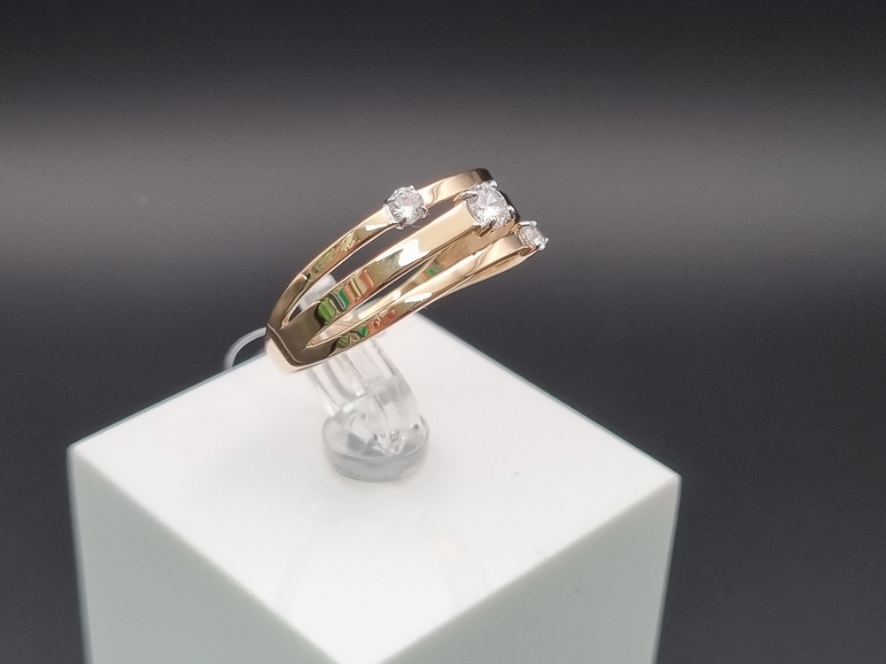 КОЛЬЦО С КАМНЯМИ (Au 585)