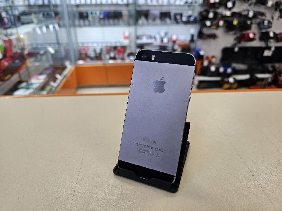 Смартфон Apple iPhone 5S 32Gb
