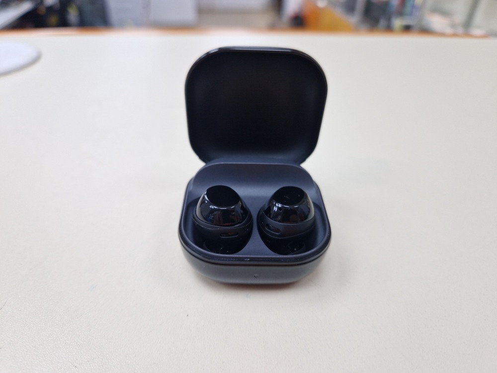 Наушники безпроводные SAMSUNG BUDS