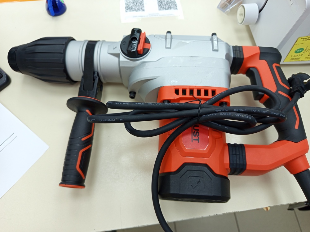 Перфоратор Robust RB30240