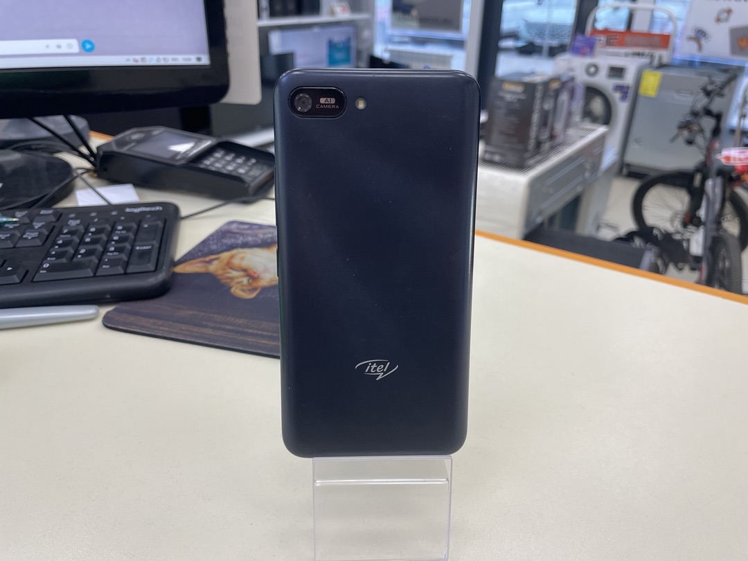 Смартфон Itel A25