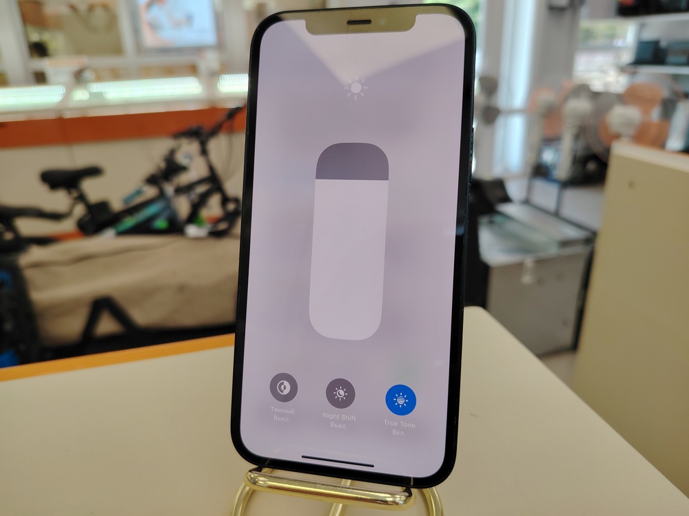 Смартфон Apple iPhone 12 64Gb