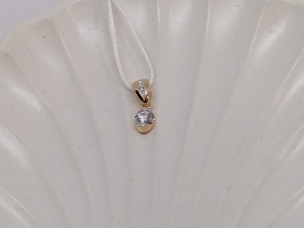 ПОДВЕСКА С КАМНЯМИ (Au 585)