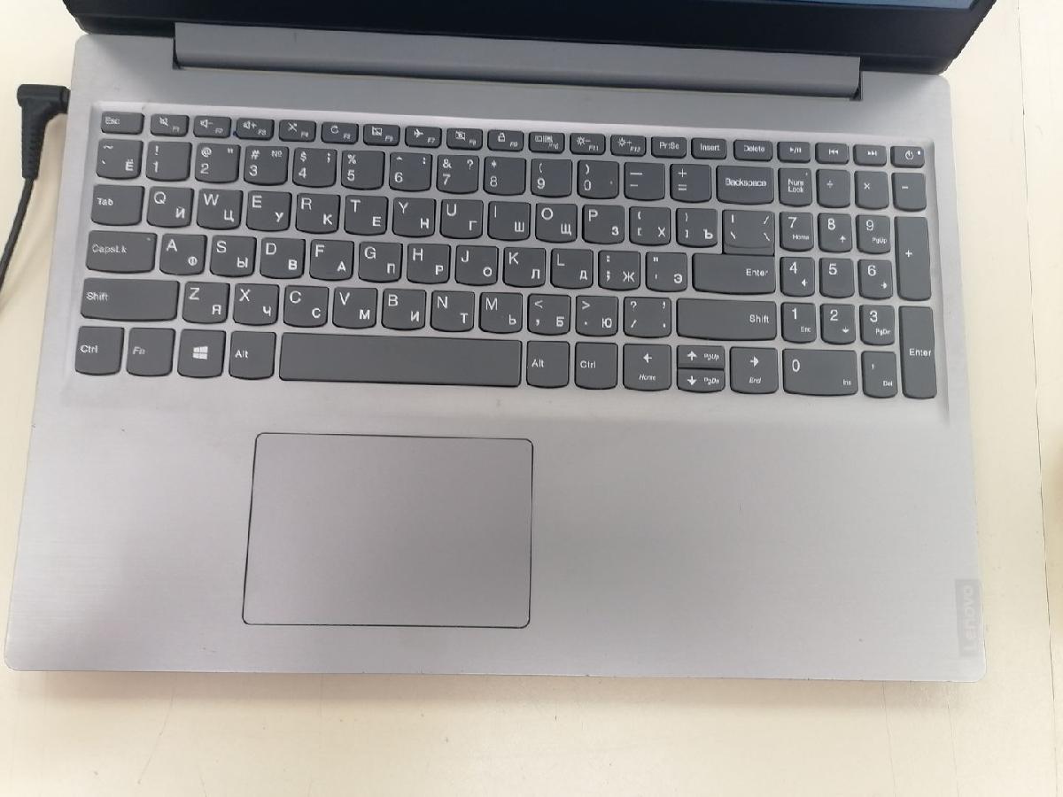 Ноутбук Lenovo /; Ryzen 3 3200U, Radeon Vega 3, 8 Гб, 250 Гб, Нет