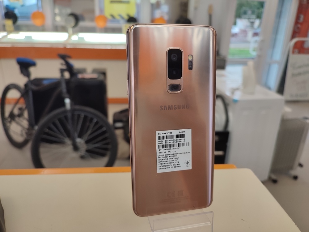 Смартфон Samsung Galaxy S9 Plus 6/64