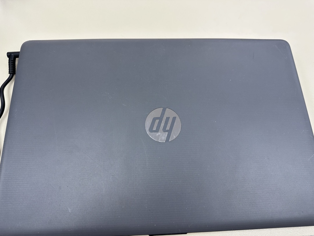 Ноутбук HP; A6-9225, AMD Radeon (TM) Graphics, 8 Гб, 250 Гб, Нет