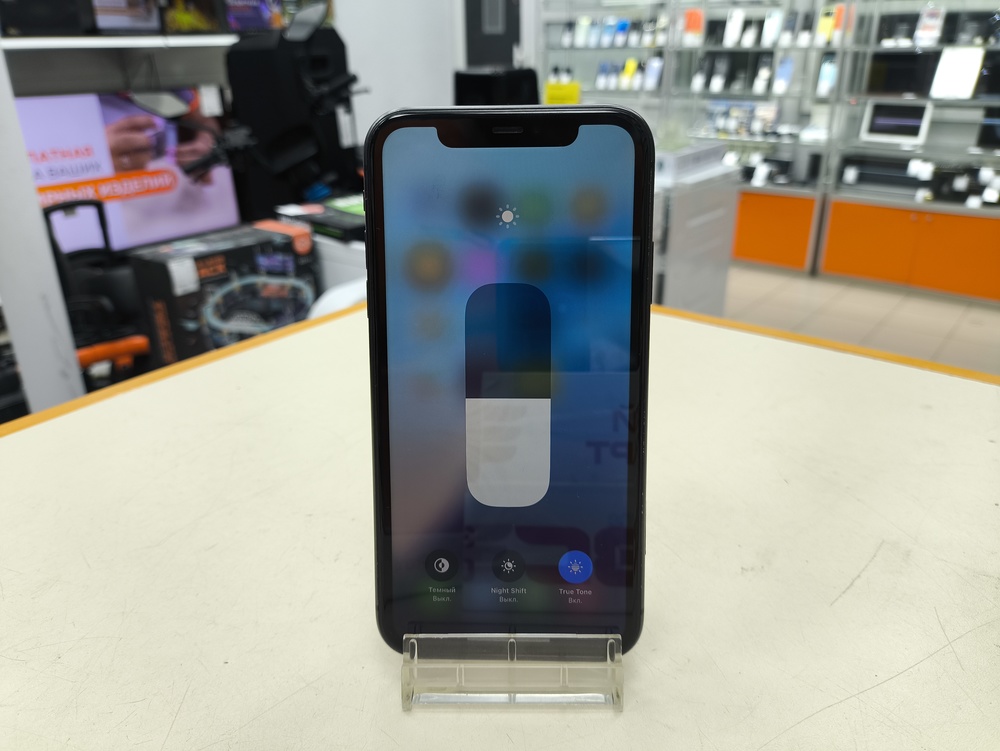 Смартфон Apple iPhone 11 64Gb