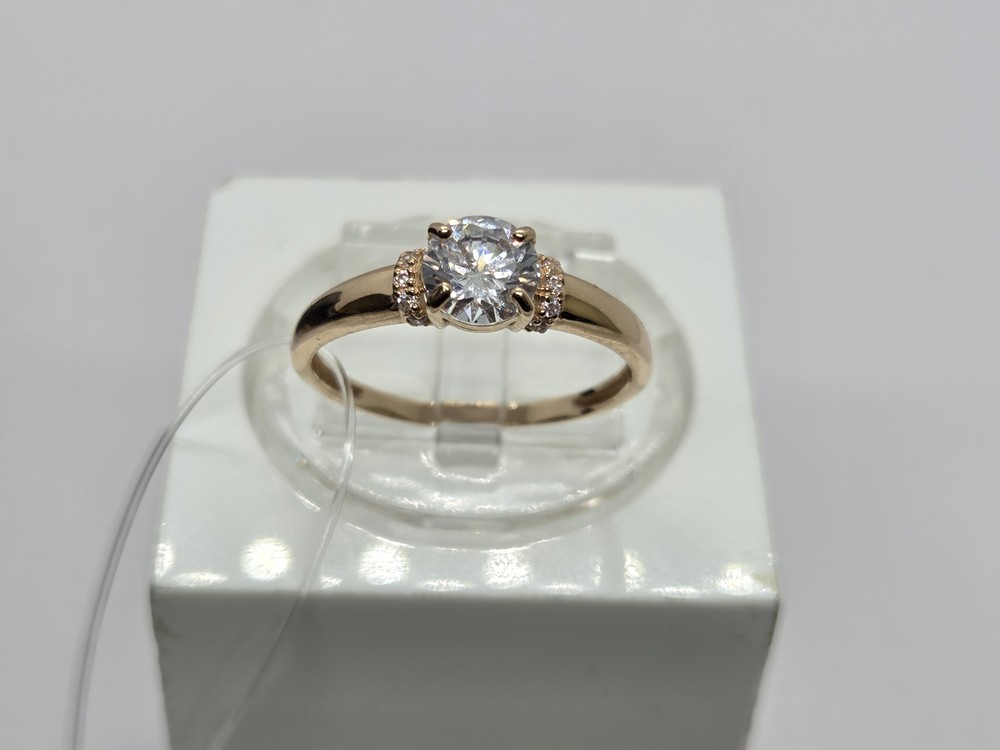 КОЛЬЦО С КАМНЯМИ (Au 585)