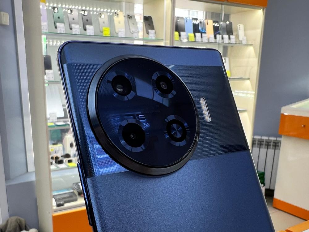 Смартфон Tecno Spark 20 Pro+ 8/256
