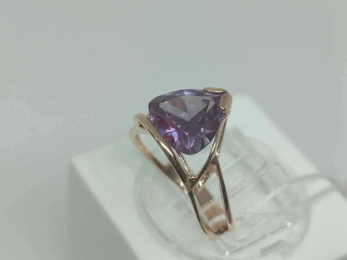 КОЛКМ585 КОЛЬЦО С КАМНЕМ (Au 585)