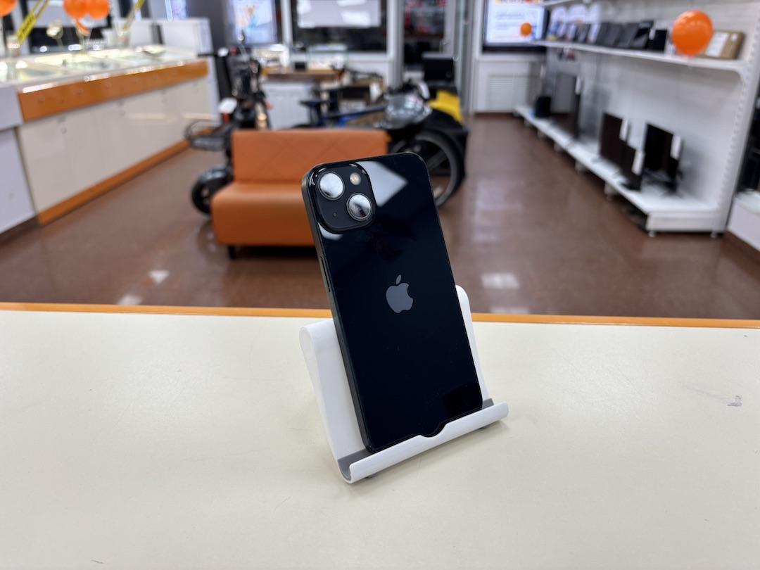 Смартфон Apple iPhone 13 128Gb