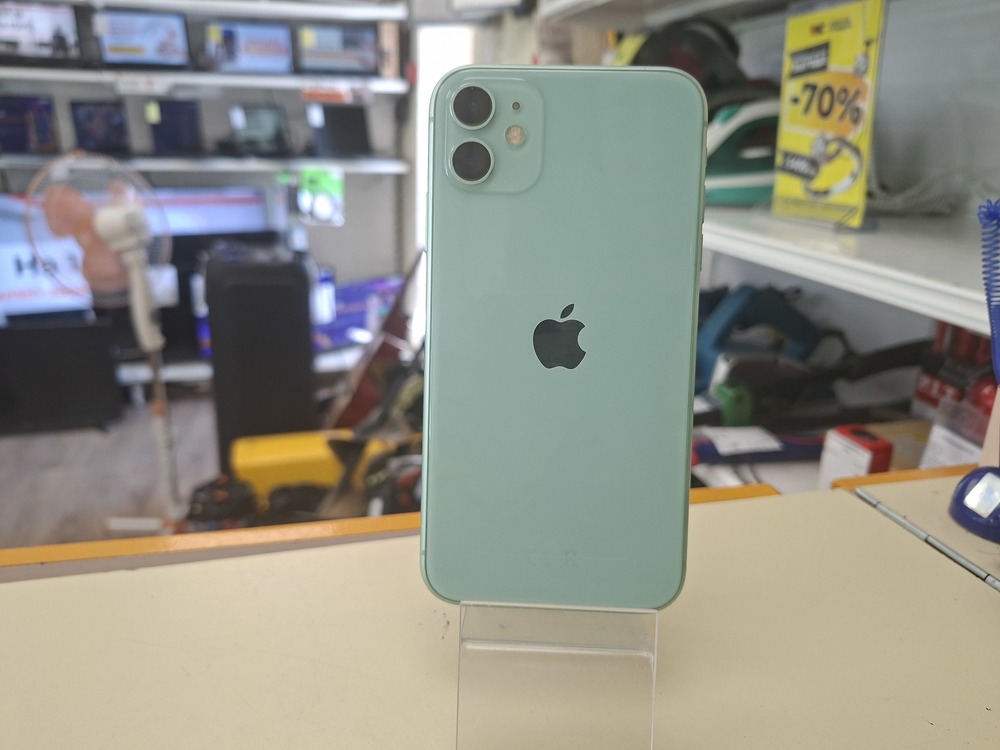 Смартфон Apple iPhone 11 64Gb