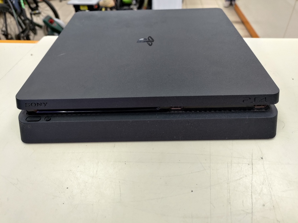 Игровая приставка PlayStation 4 Slim 500GB