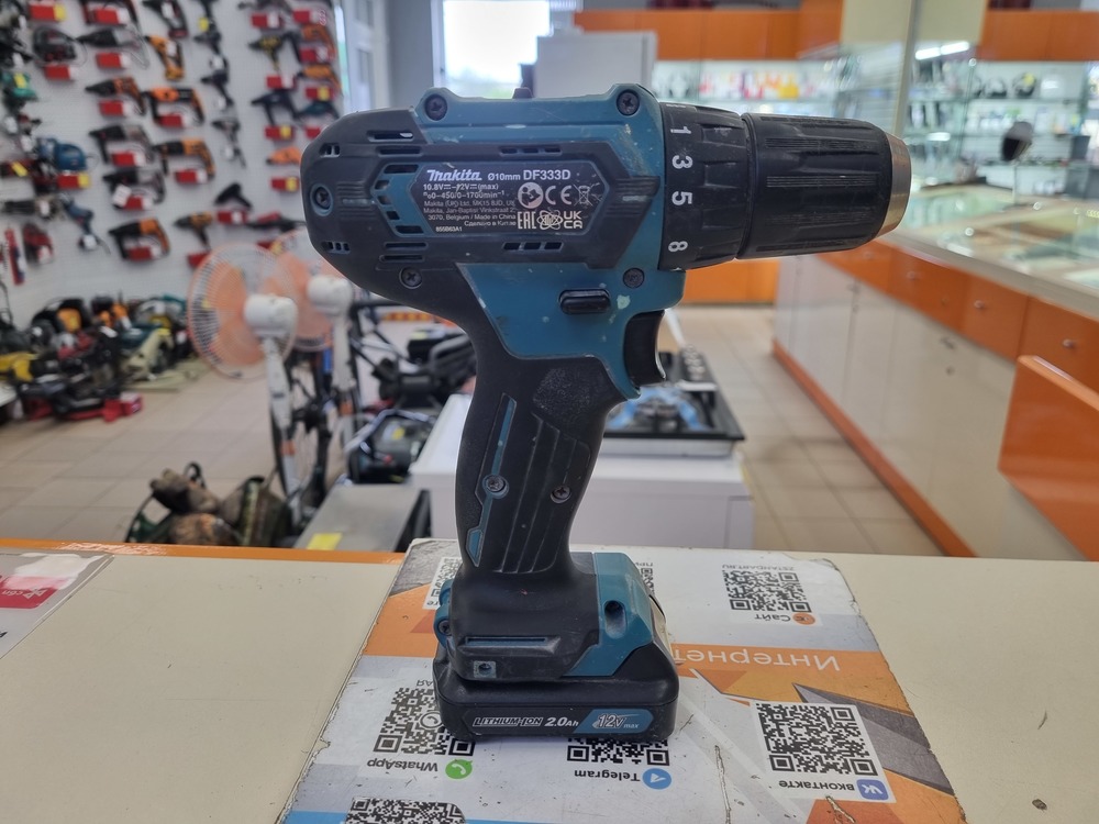 Шуруповерт Makita DF333D