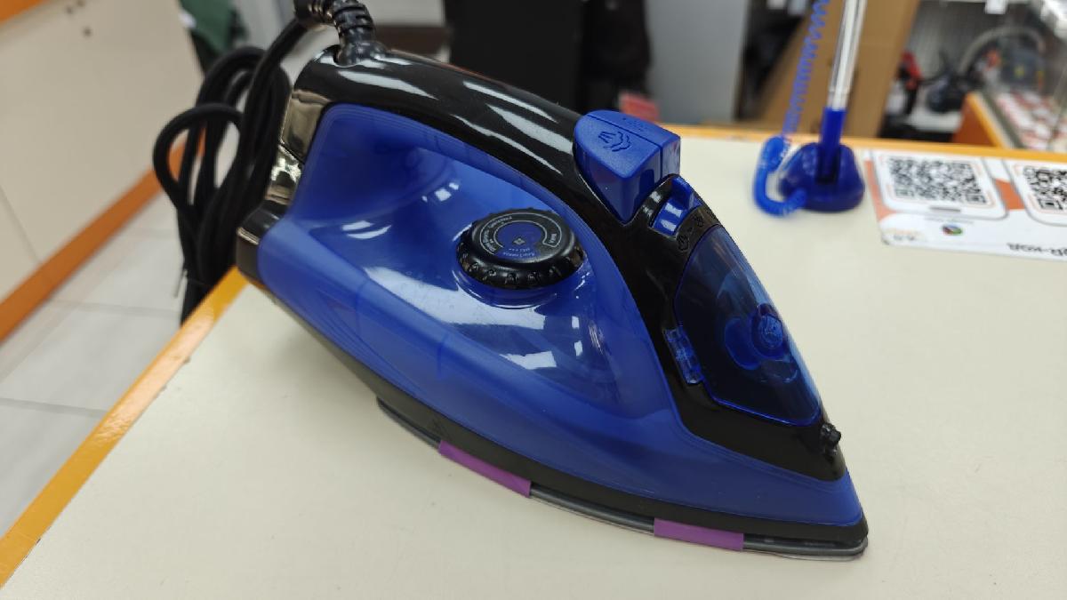 Утюг Centek CT-2360
